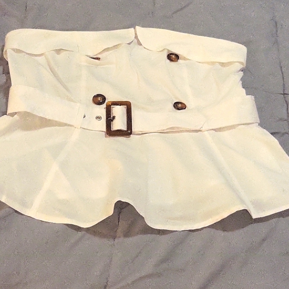 Women's white crop top